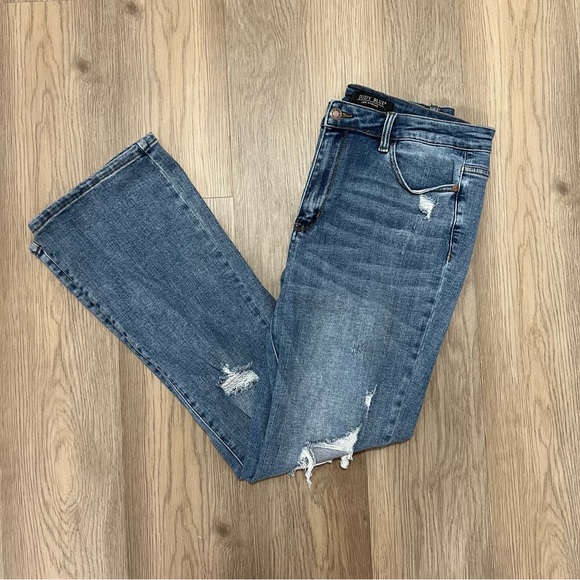 Judy Blue Denim - Judy Blue Bootcut Distressed Jeans Women’s 15/32 Style JB88439 MD